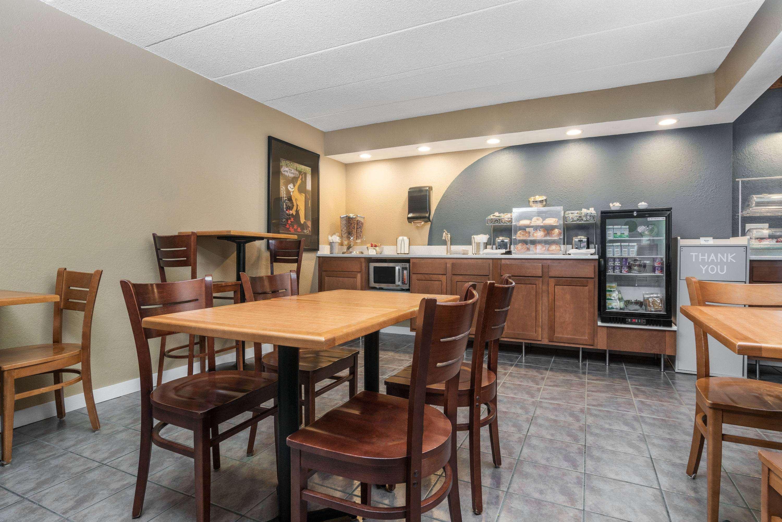 Americinn By Wyndham Lake City Екстер'єр фото