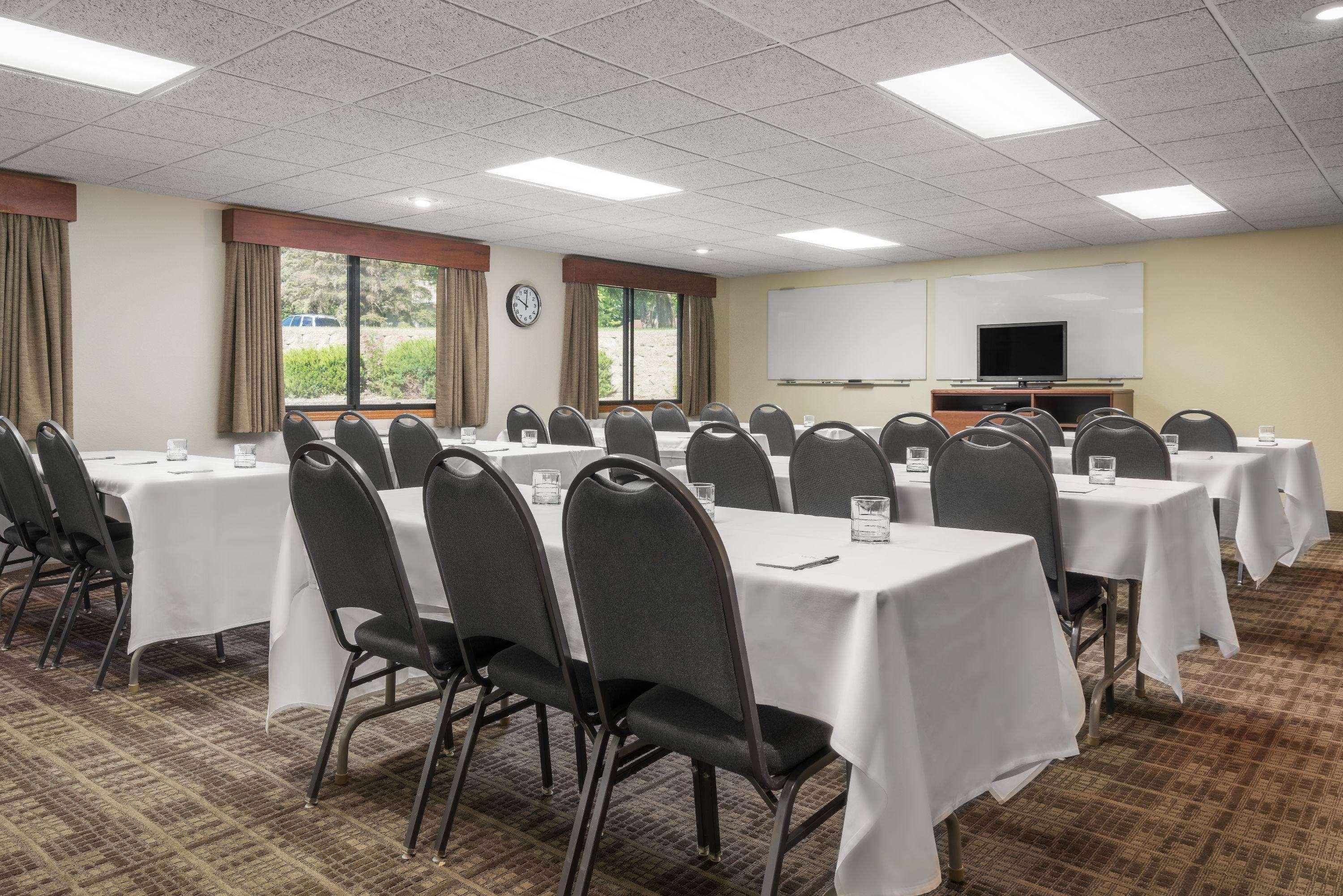 Americinn By Wyndham Lake City Екстер'єр фото